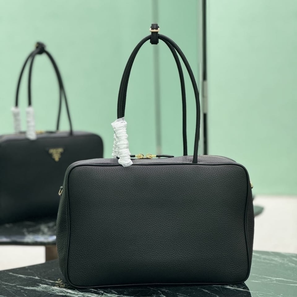 Prada Large Top Handle Bag Black 35Cm view 5