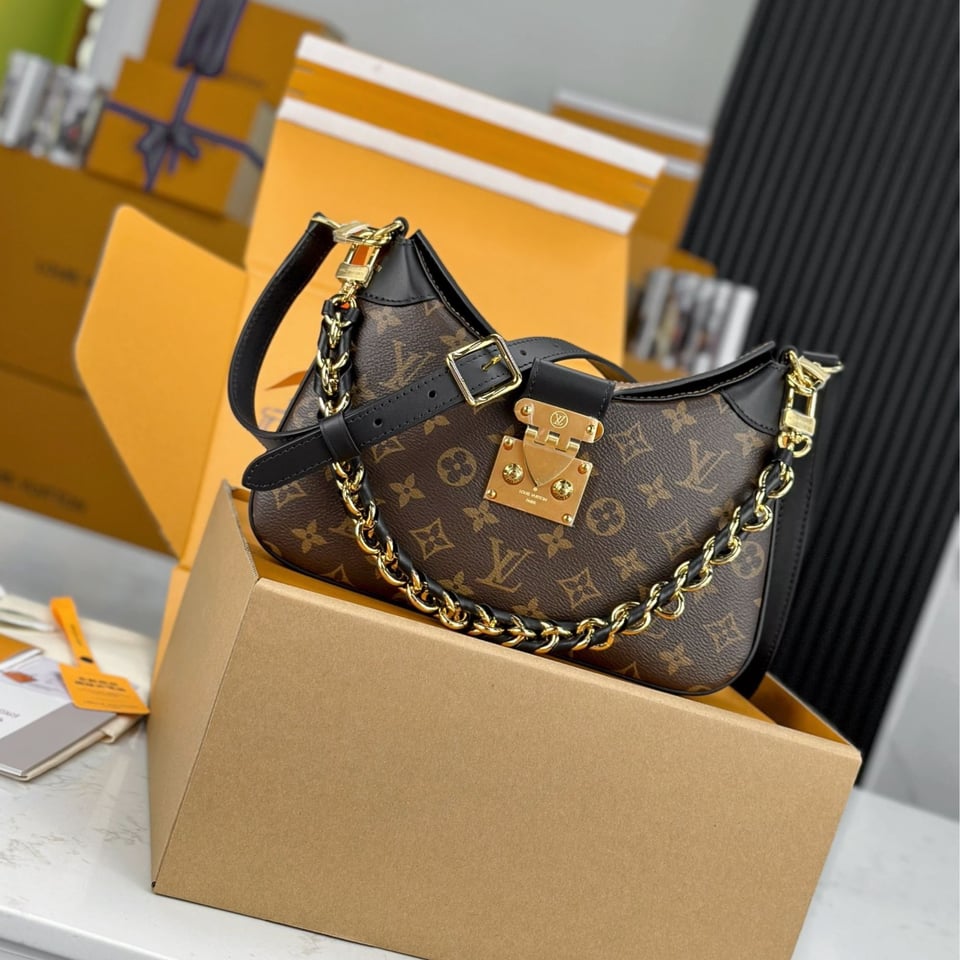 Louis Vuitton Lv Twinny Black M46659 29cm/11.4in view 5