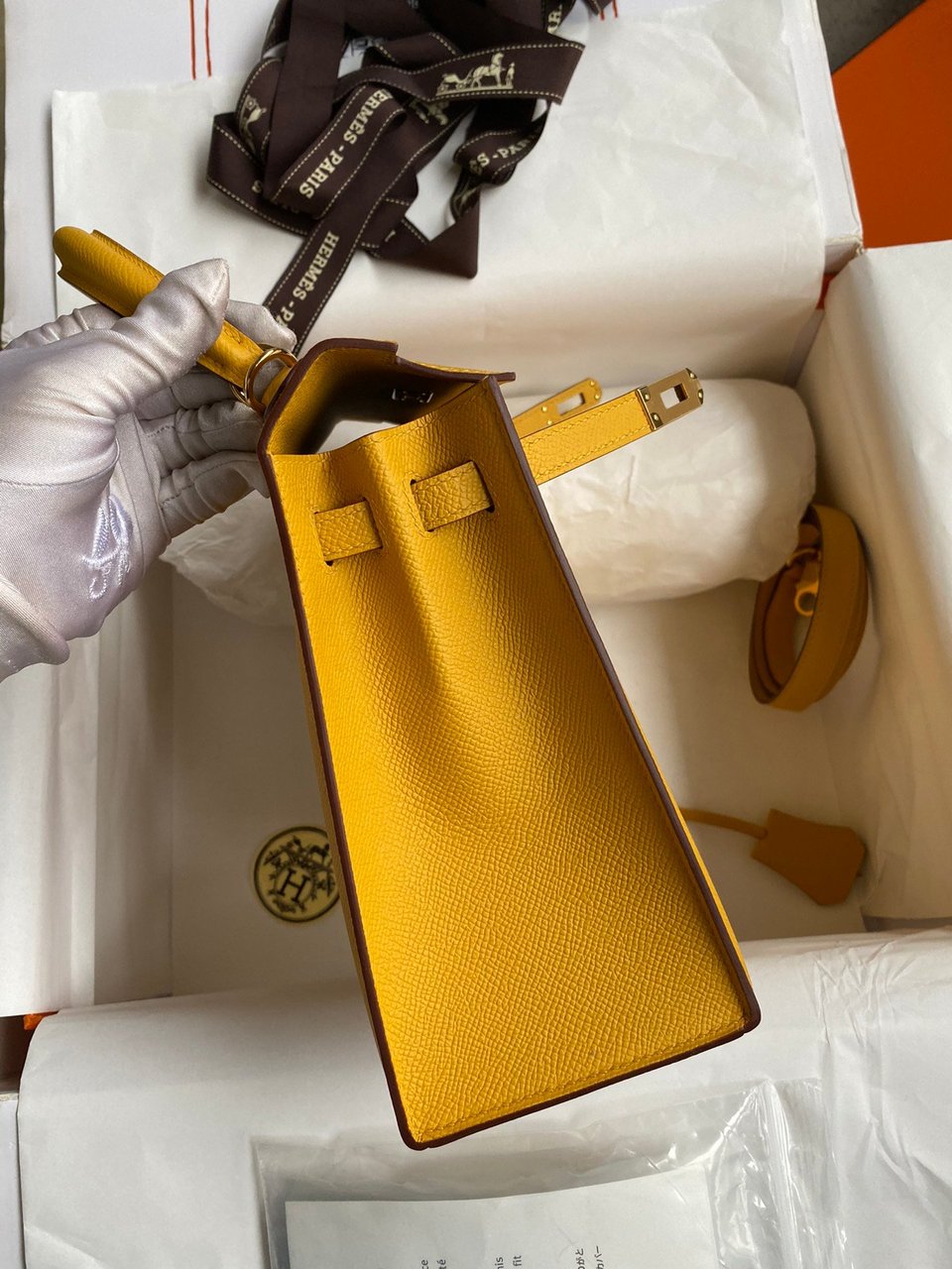 Hermes Kelly 25 Bag In Mustard Yellow Epsom Leather For Women 25cm/10in view 6