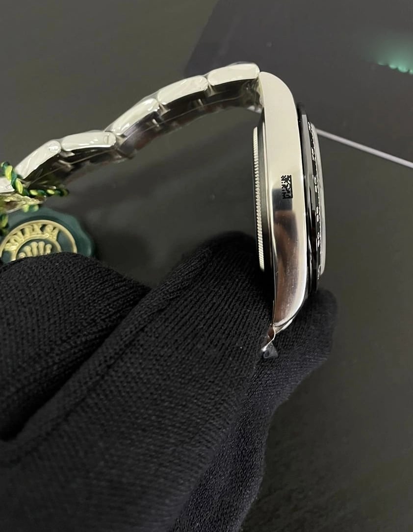 Rolex Daytona “Reverse Panda” Black Dial 116500LN view 3