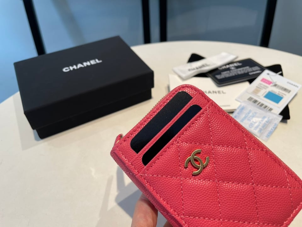 Chanel Zipped Coin Purse 11 Red Pink Grained Calfskin view 4