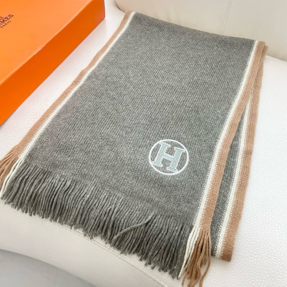Hermes Cashmere Scarf H-Motif Gray For Women 180cm view 3