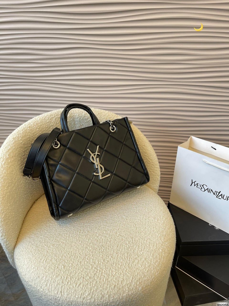 Saint Laurent Leather Tote Bag Black 31Cm view 4