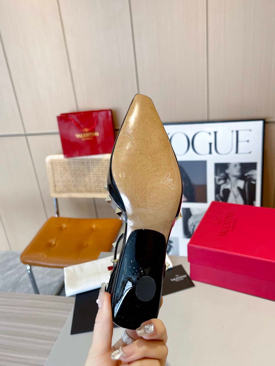 Valentino Garavani Rockstud Couture Pumps Black view 3