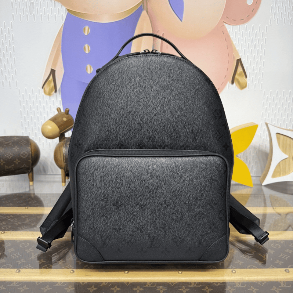 Louis Vuitton Discovery Backpack Monogram Midnight M26765 view 4