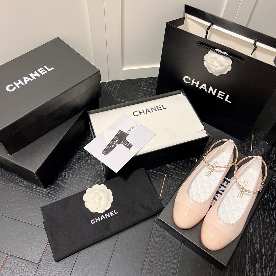 Chanel Interlocking Cc Logo Ballet Flats Light Pink view 11