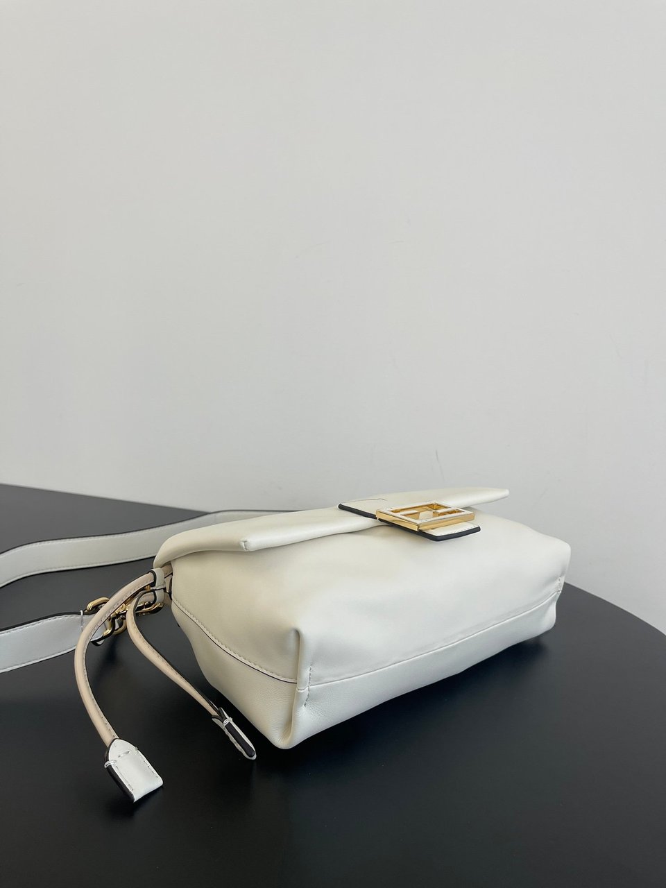 Fendi Mamma Baguette Medium Matcha White Nappa Leather Bag 26.5cm view 11