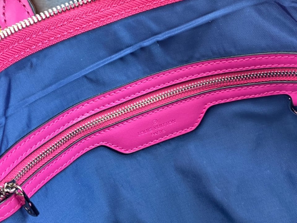 Louis Vuitton Keepall Bandouliere 50Cm Blue And Pink view 11