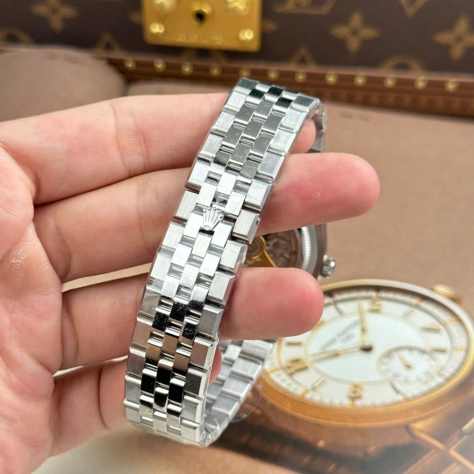 [Superclone] Rolex Land-Dweller 36mm Blue Dial Diamond Bezel Jubilee 127286TBR view 6