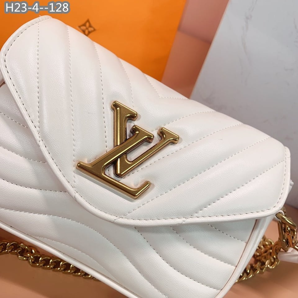 Louis Vuitton New Wave Multi Pochette White 20Cm M56471 view 10