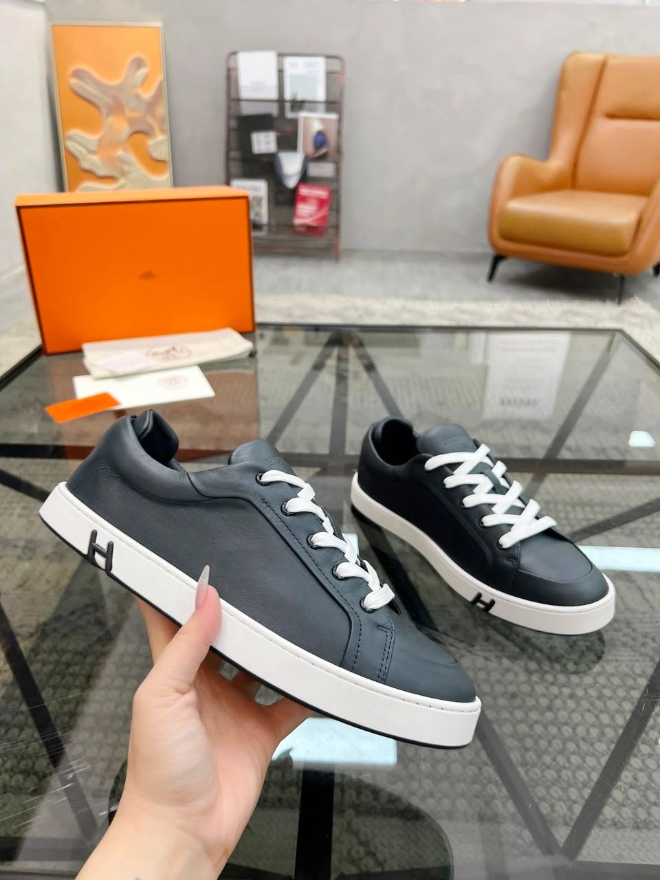 Hermes Kid Sneakers Noir Color Goatskin H251929ZH01410 view 3