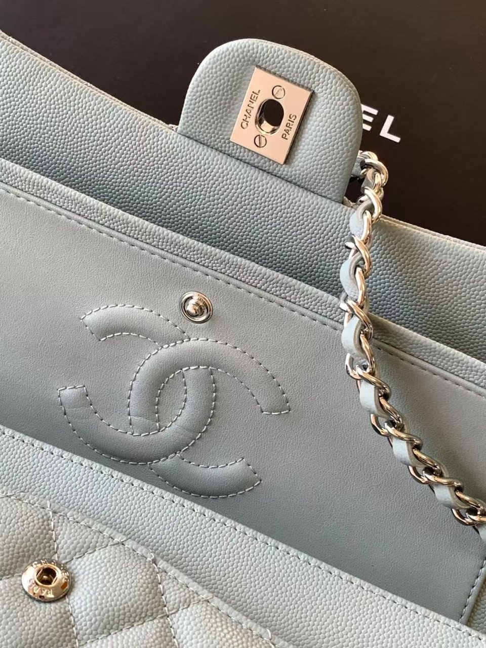 Chanel Classic Flap Bag 25 cm Light Blue Caviar Silver-Tone Hardware A01112 view 7