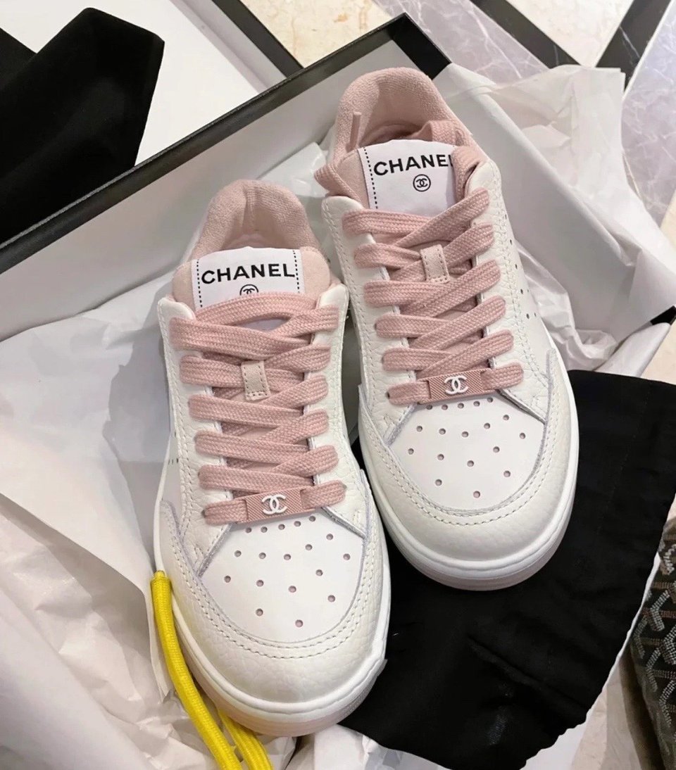 Chanel Runner Trainer Sneakers White And Pink G35934 view 7