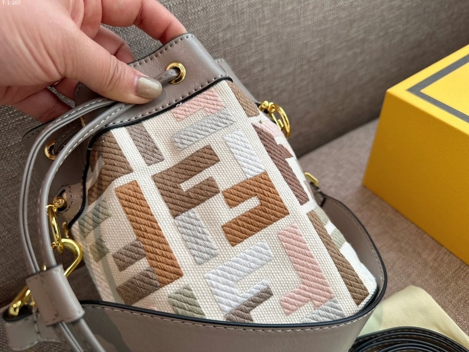 Fendi Mon Tresor Mini Bag Multicolor Canvas 18Cm view 7