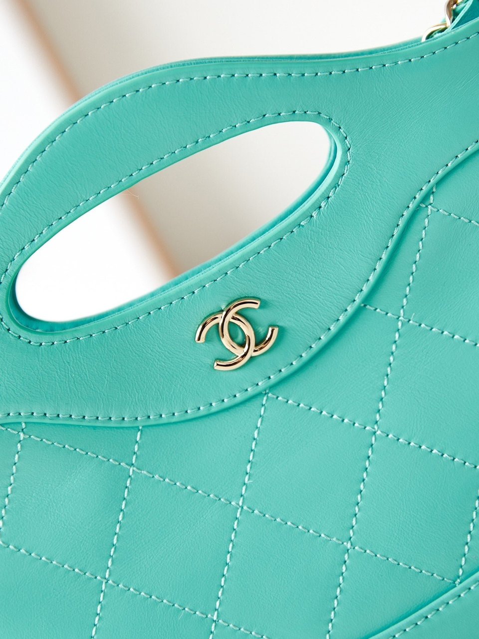 Chanel 24S31 Nano Shopping Bag 17.5Cm Cloud Blue Lambskin Gold Hardware view 7