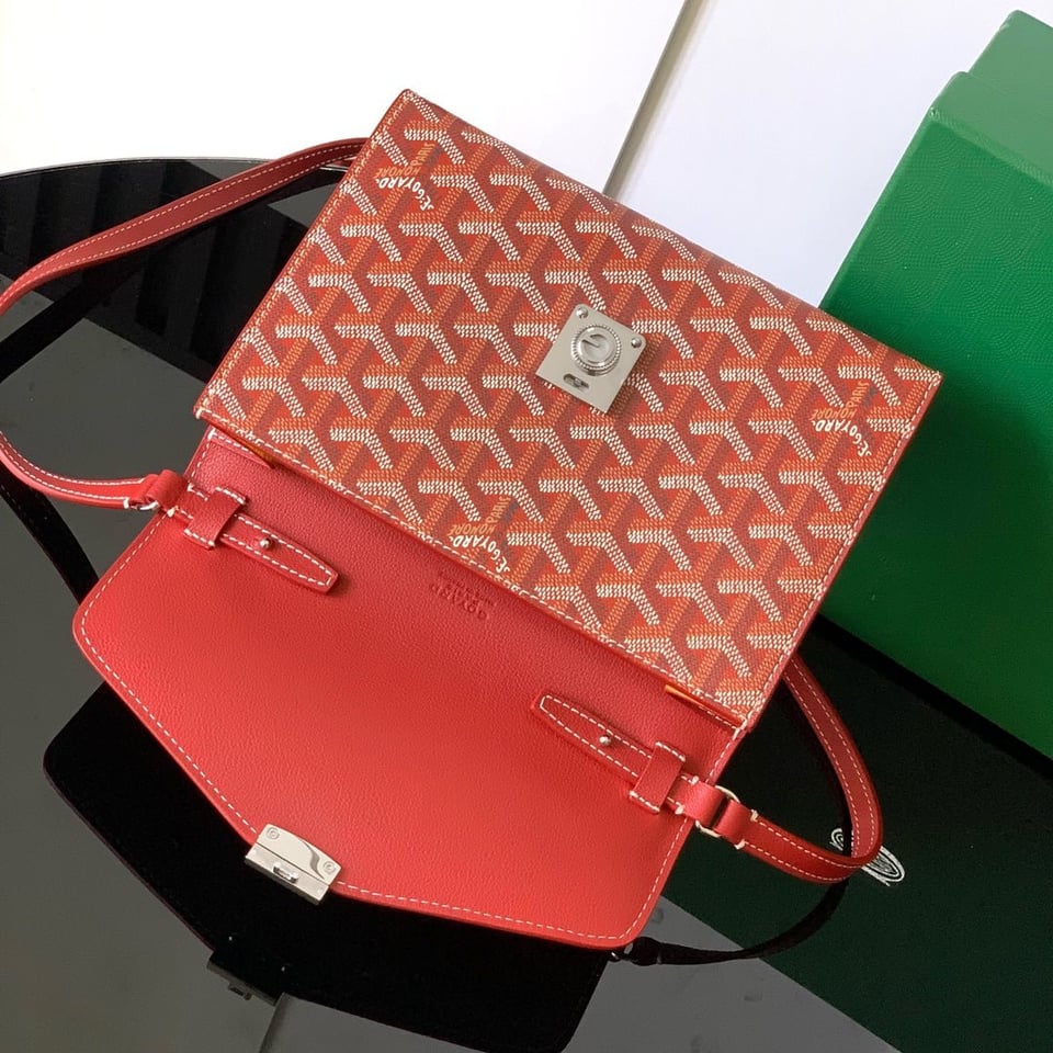 Goyard Chypre Wallet-Pouch 21cm Classic Red Goyardine Canvas And Calfskin view 3