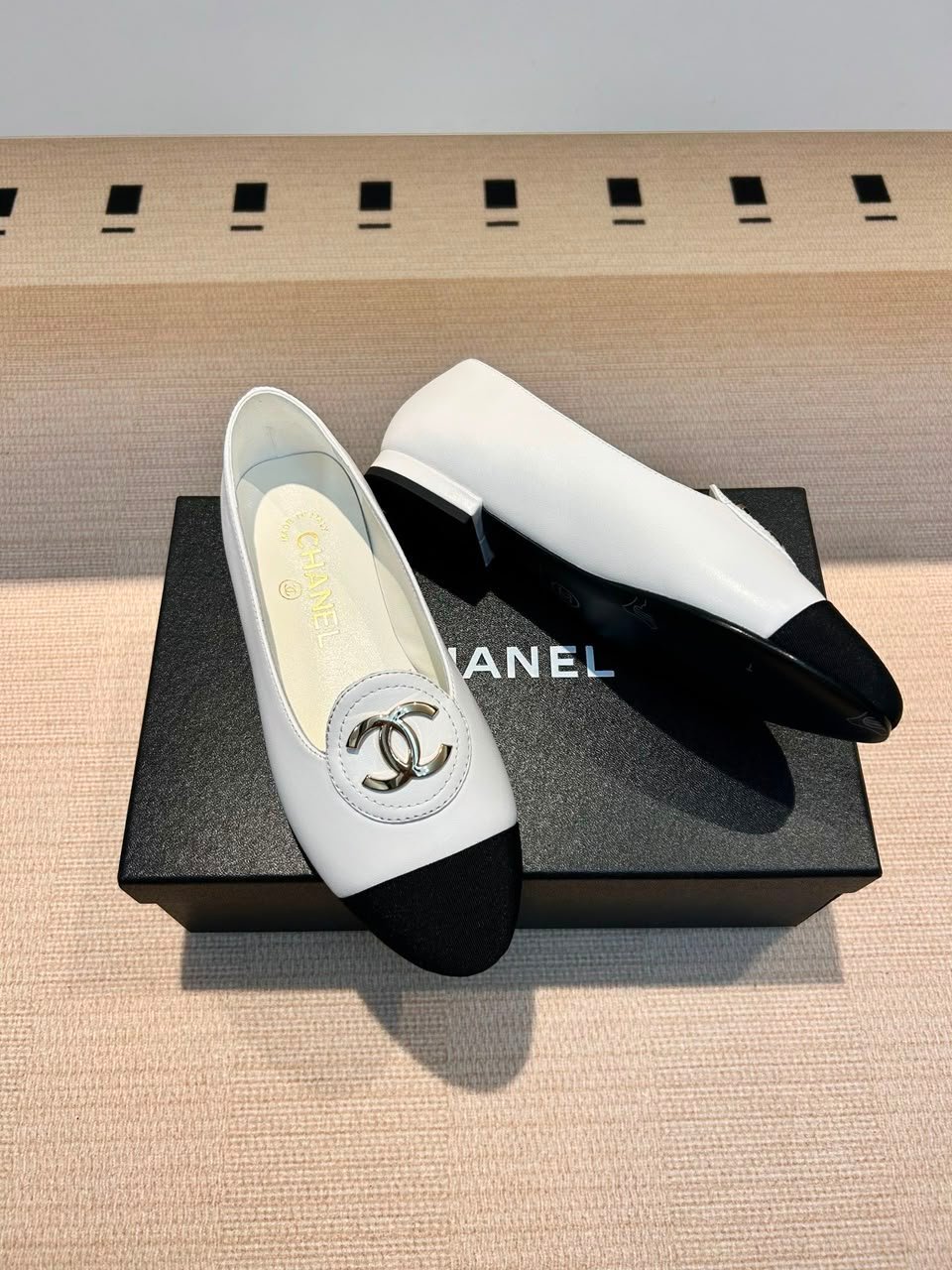 Chanel Lambskin Grosgrain Ballerinas With Gold CC Logo White &amp; Black Lambskin G39845 view 9