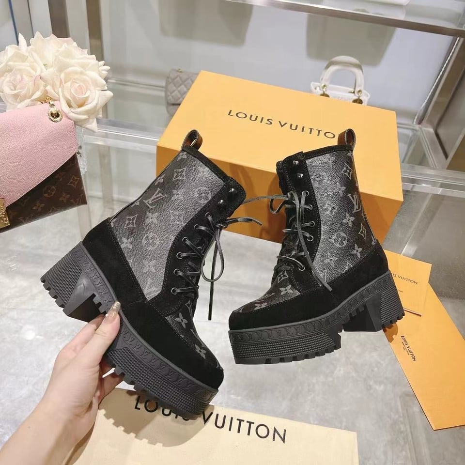 Louis Vuitton Laureate Platform Desert Boot Black view 5
