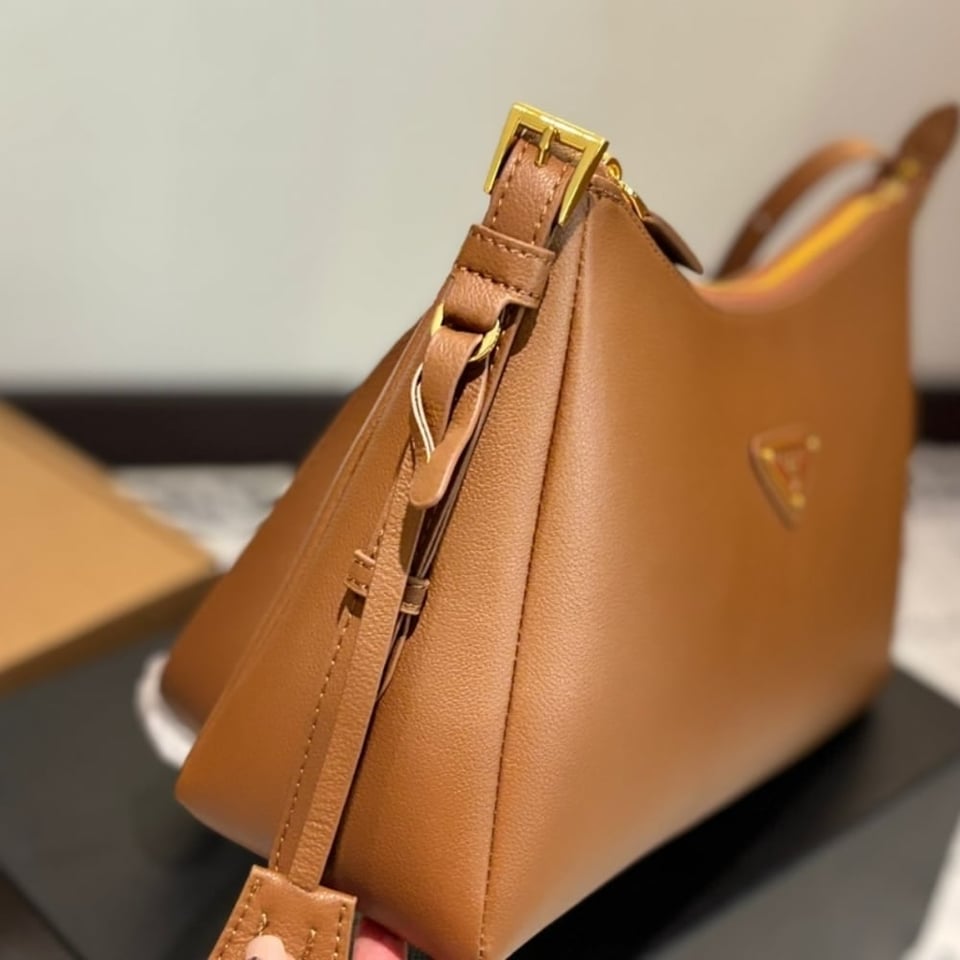 Prada Medium Aimee Zip Leather Shoulder Bag Brown 30Cm view 4