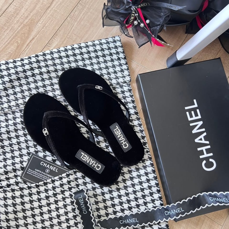 Chanel Thongs Slipper Velvet In Black G45716 B16716 94305 view 7