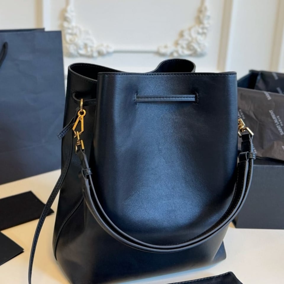 Saint Laurent Paris Vii Pochon Suede Leather Black 24Cm view 7