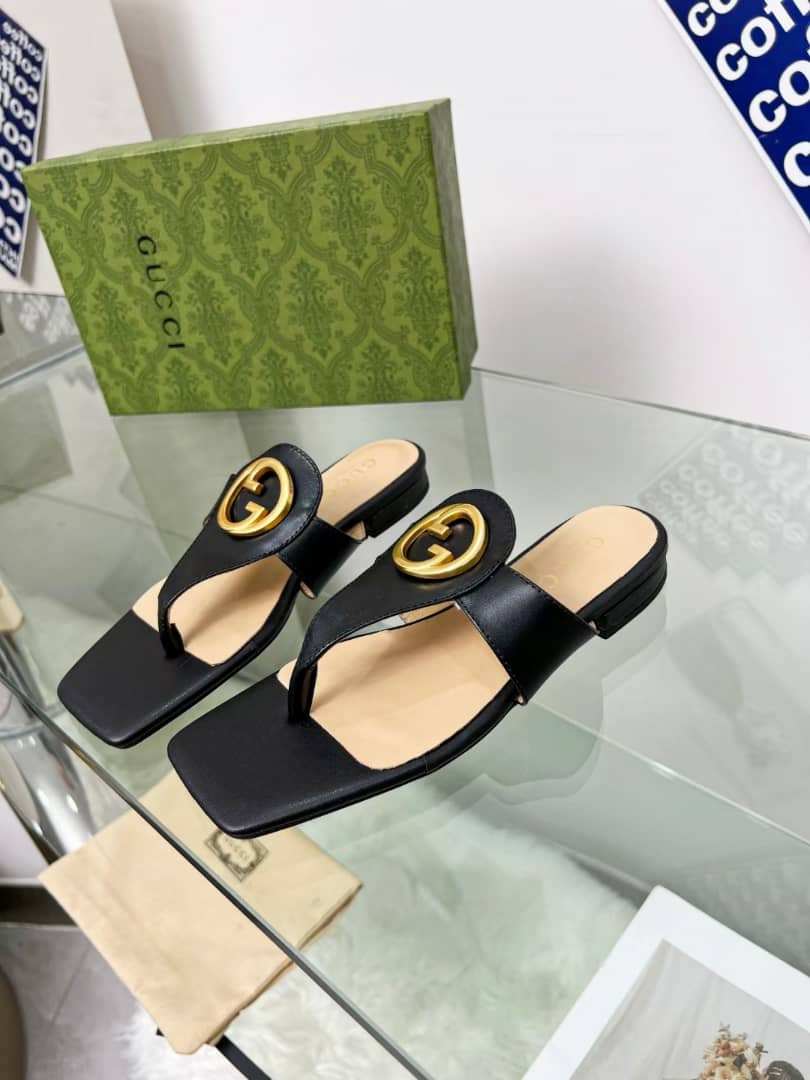 Gucci Women’S Gucci Blondie Thong Sandal Black 739048 C9D00 1000 view 5