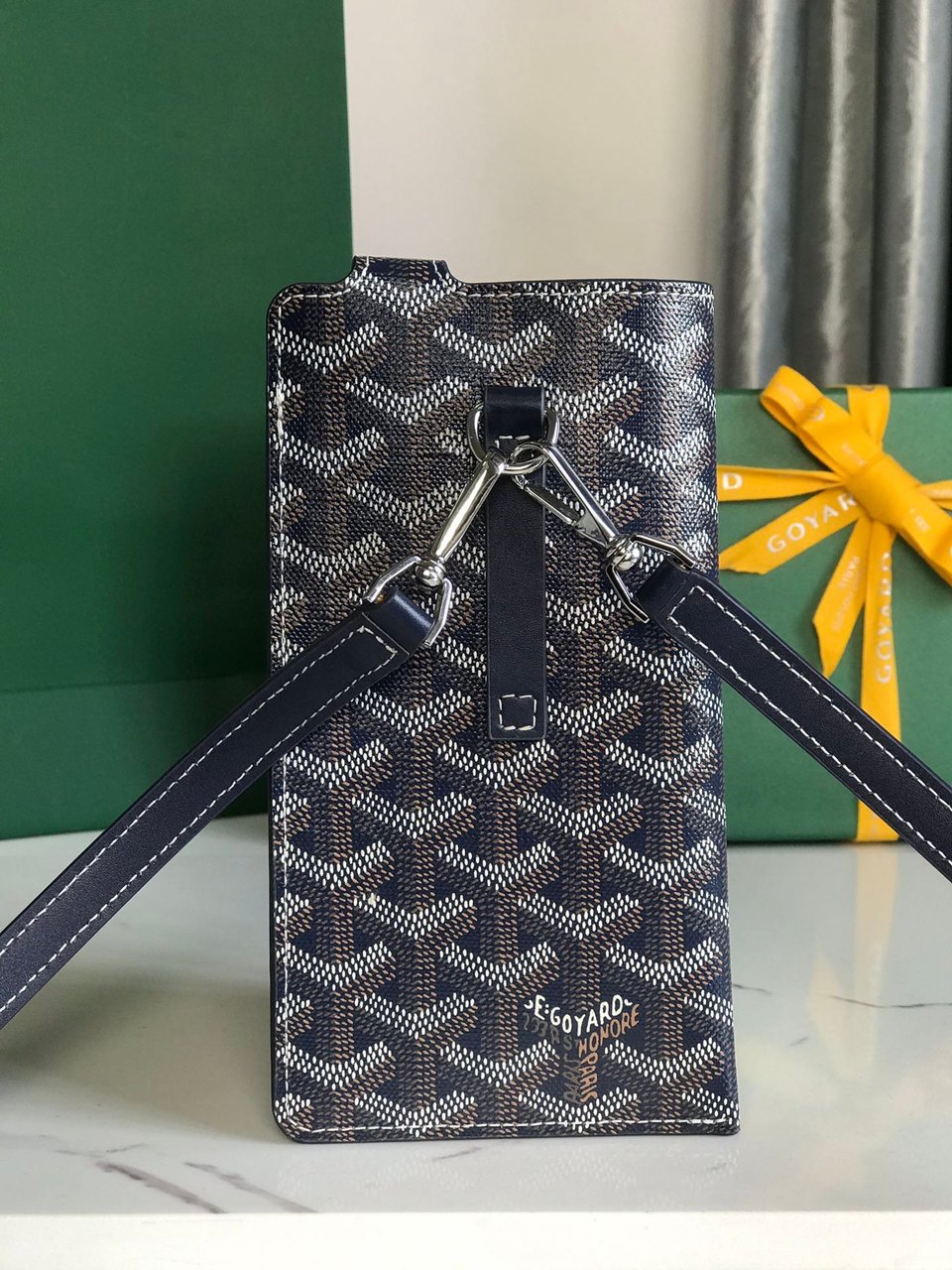 Goyard Montmartre Gm Case 18 Cm Navy Blue Goyardine Canvas view 6