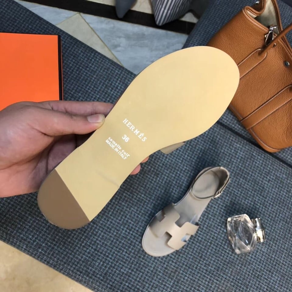Hermes Santorini Sandal Beige view 3