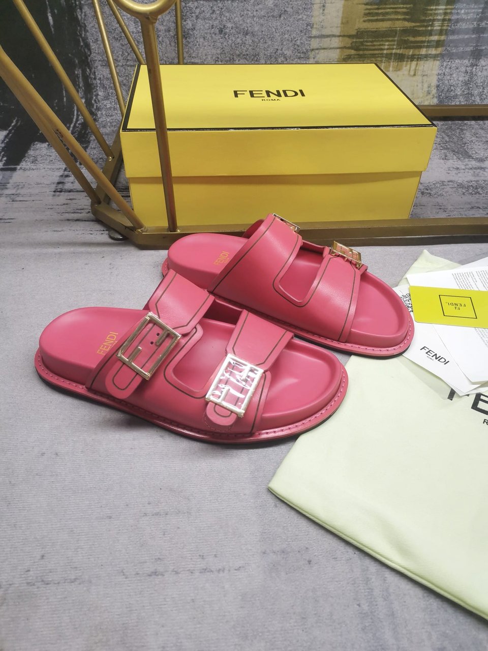 Fendi Feel Leather Slides Pink 8X8326Na7F1K9Y view 4