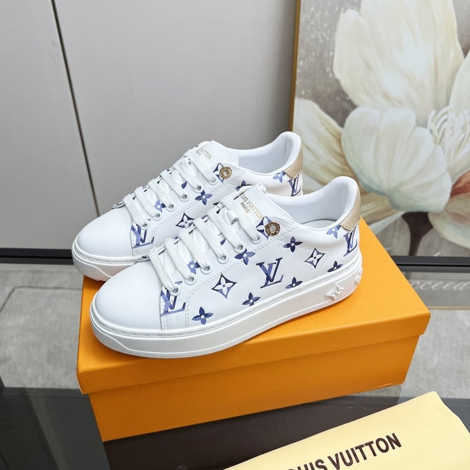 Louis Vuitton Time Out Sneaker Blue 1Ahoof view 3