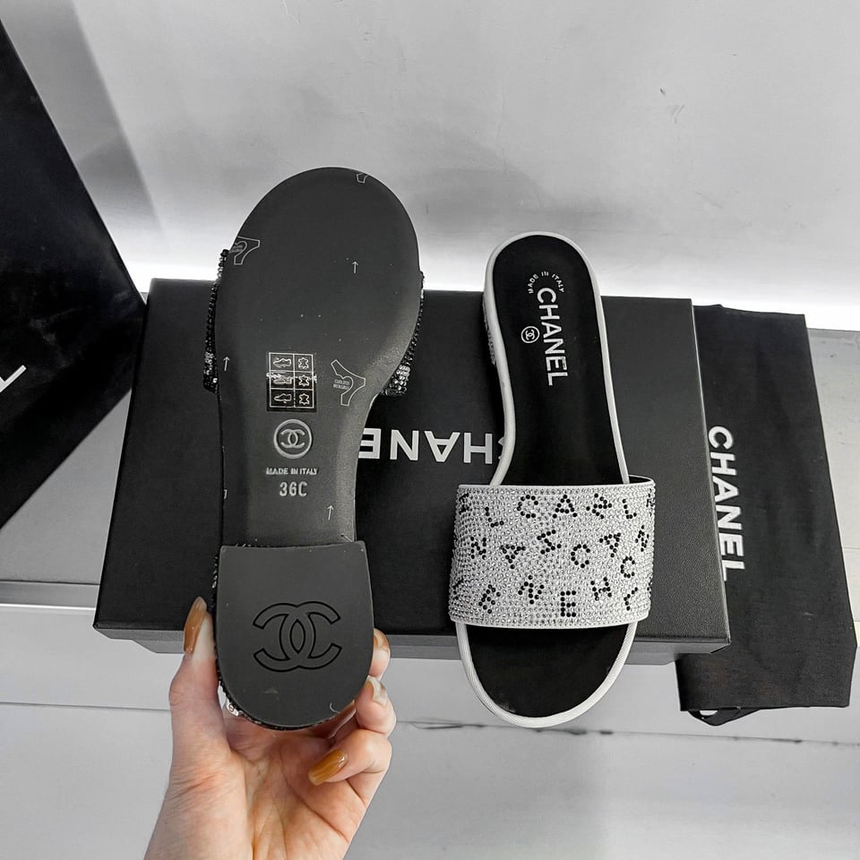 Chanel 24P Beaded Diamond Logo Slippers Silver view 6