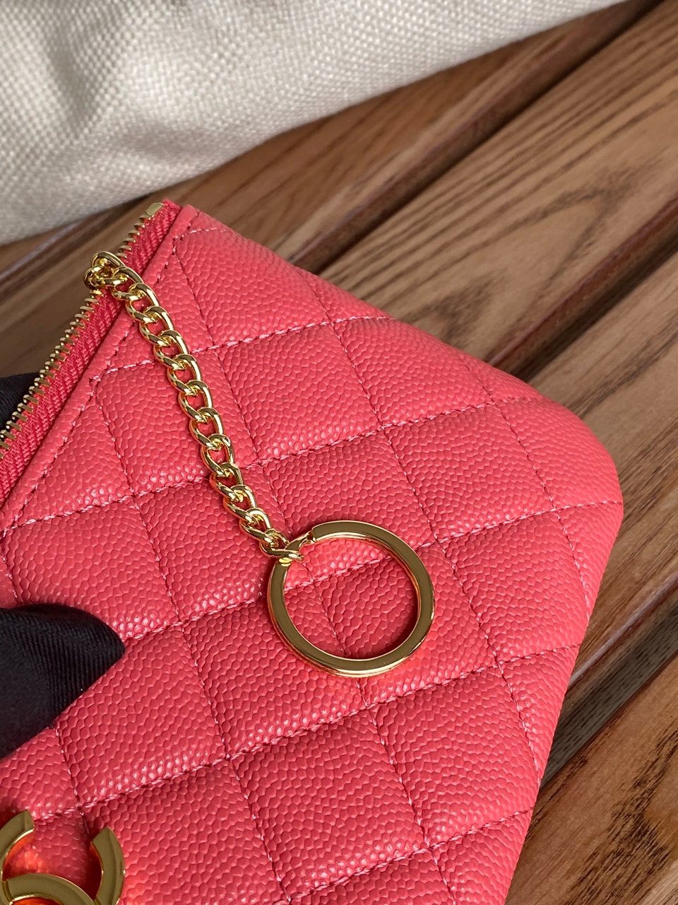 Chanel Zipped Wallet 14Cm Light Red Caviar Gold Hardware view 6