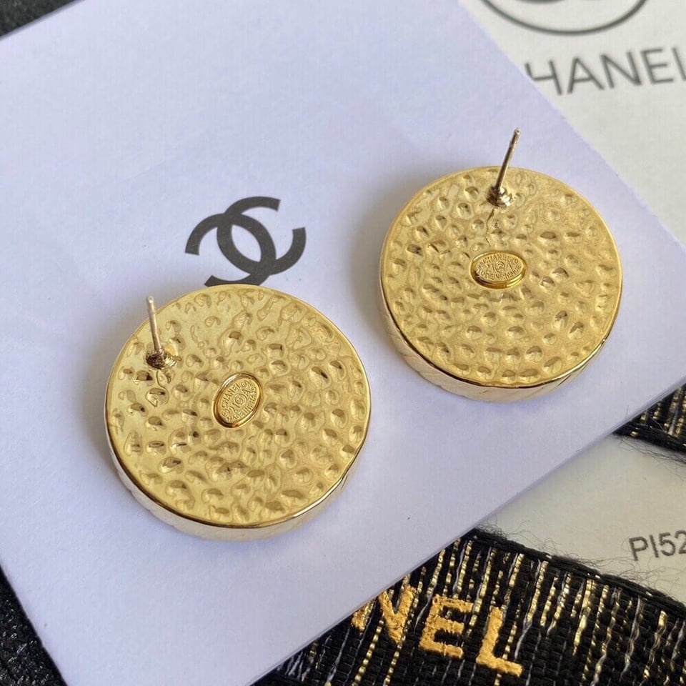 Chanel Cc Earrings view 3