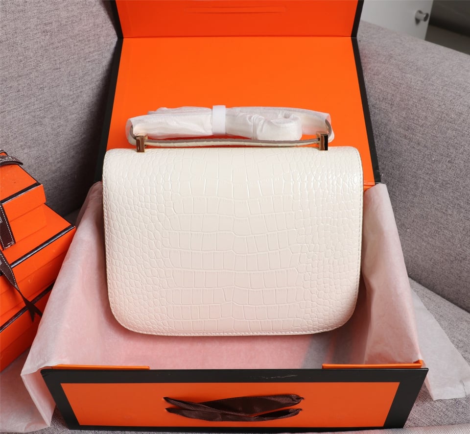 Hermès Mini Constance 19 Shiny Alligator Gold Hardware White 19cm / 7.5in view 10
