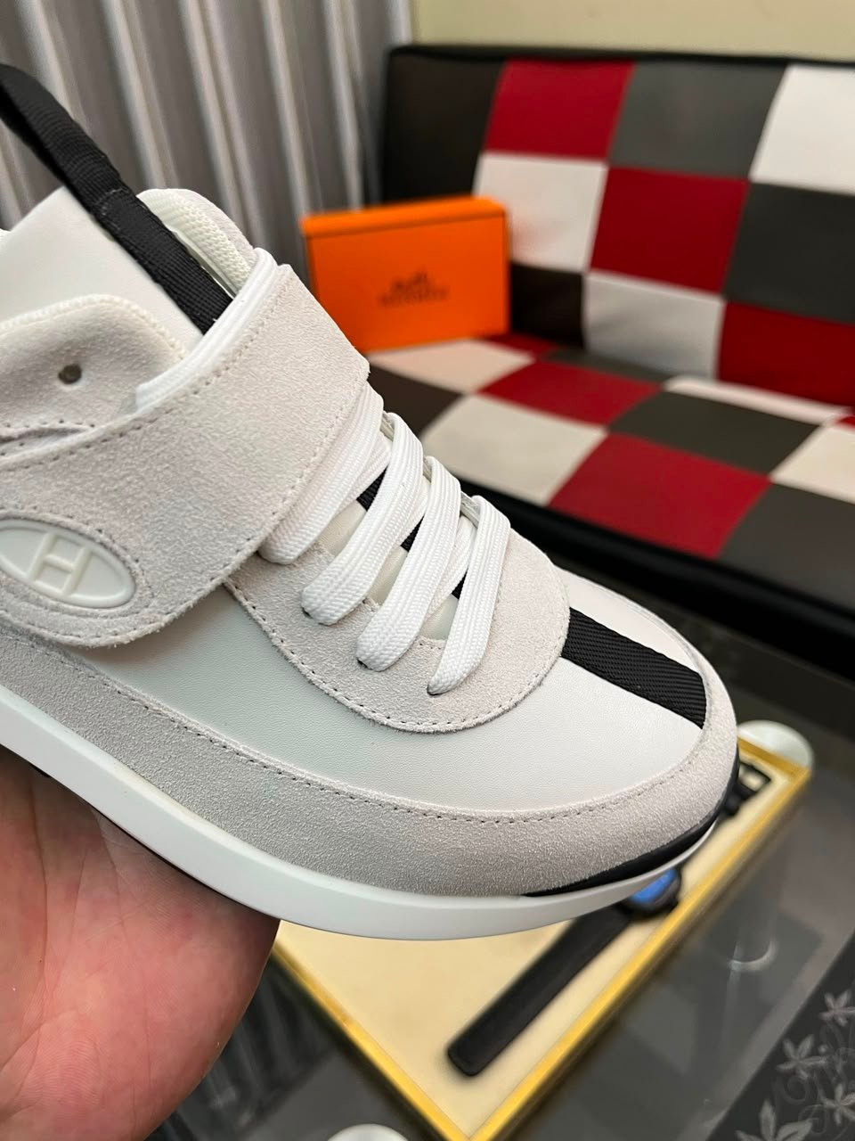 Hermes Loop Sneakers Blanc Color Calfskin H252000Z view 10