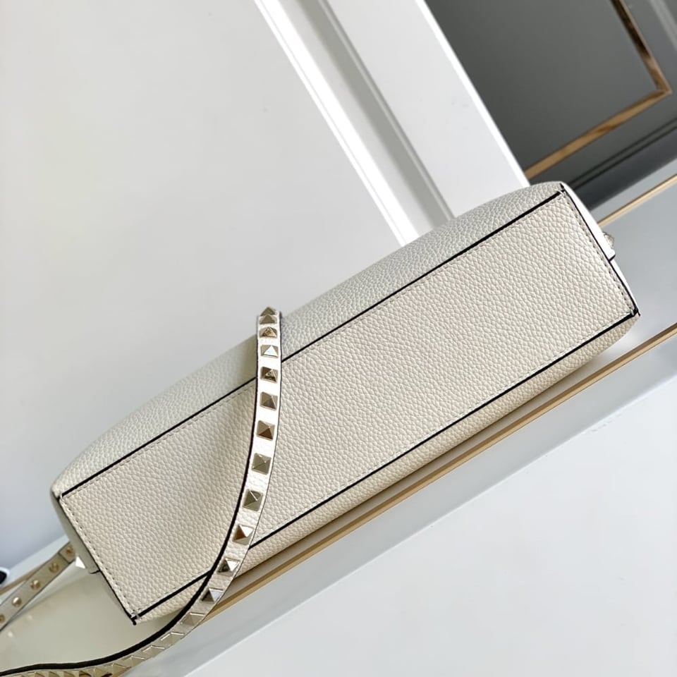 Valentino Garavani Rockstud Small Tote Bag White 28Cm view 5