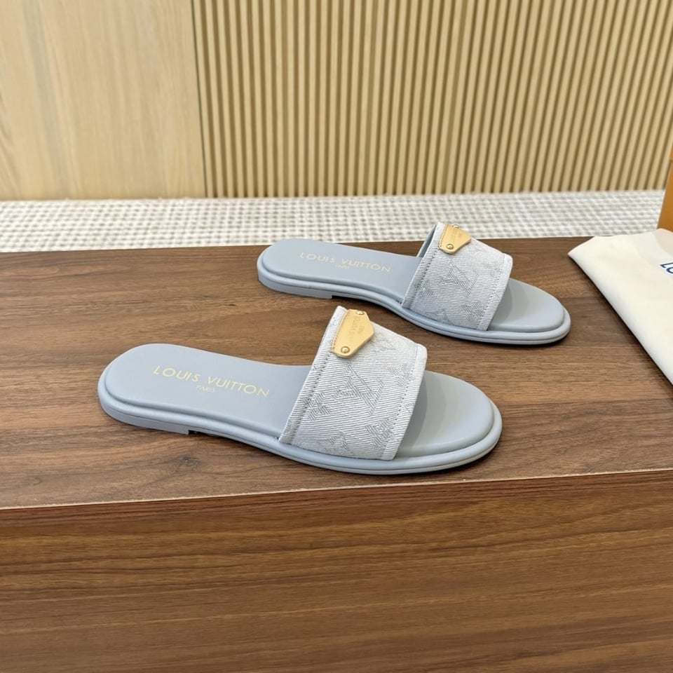 Louis Vuitton Lily Flat Mule Gray 1Agxaa view 4