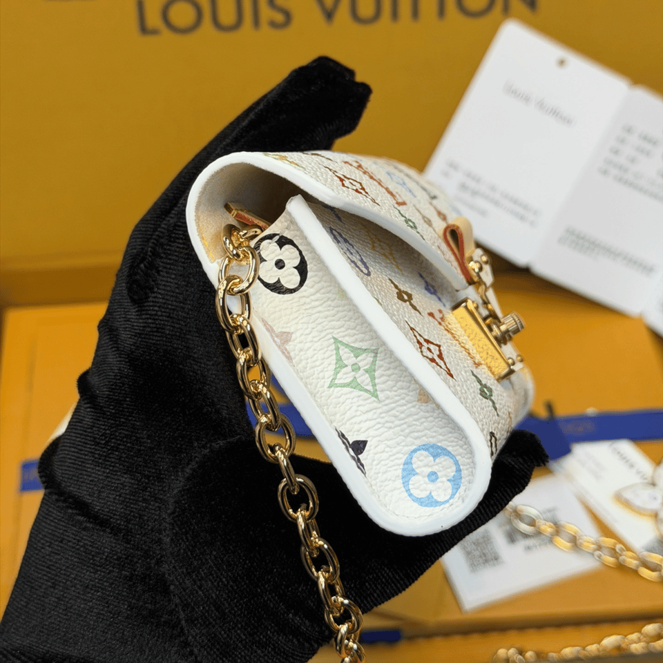 Louis Vuitton LV x TM Pouch Metis M4625Z 13.5cm/5.3in view 6