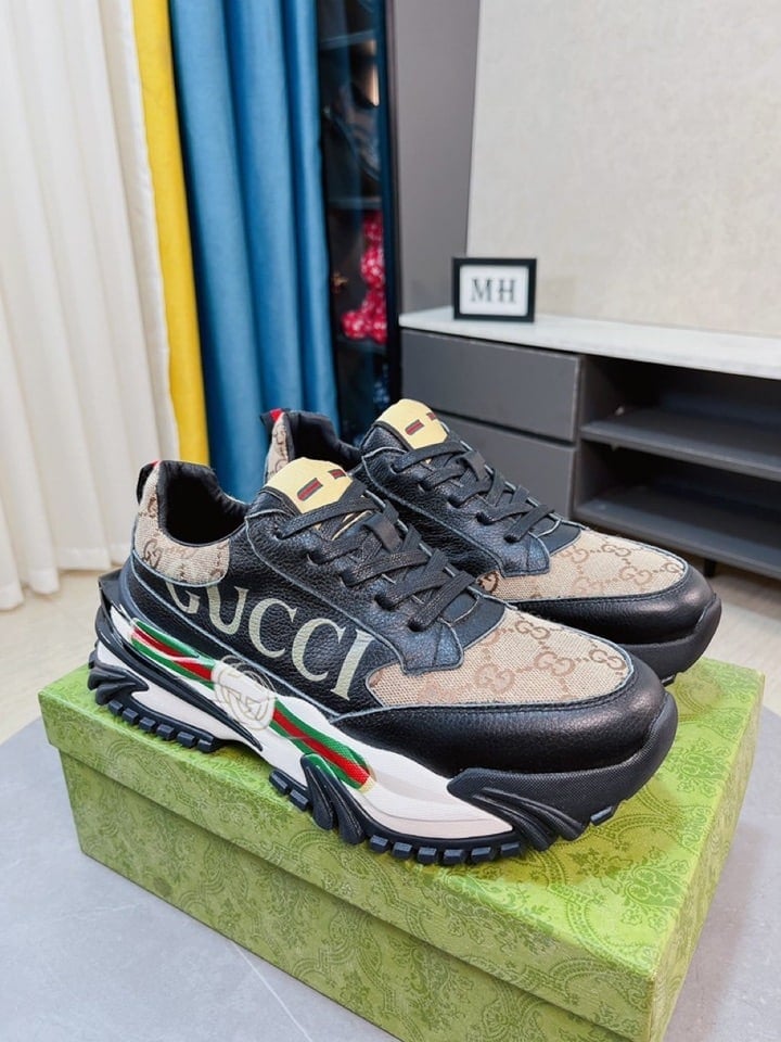 Gucci Gc Rhython Leather Sneaker Black view 5