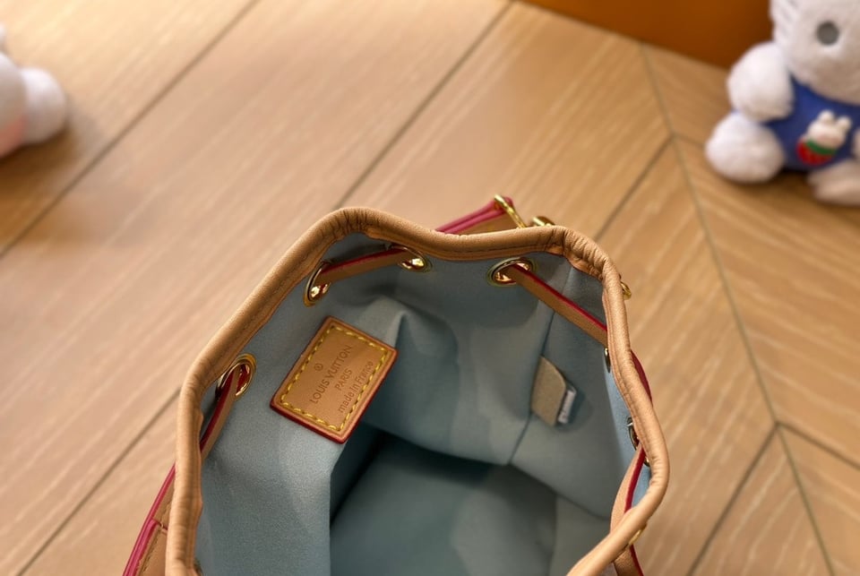 Louis Vuitton Nano No Damier Canvas Pistachio 16Cm N40640 view 9