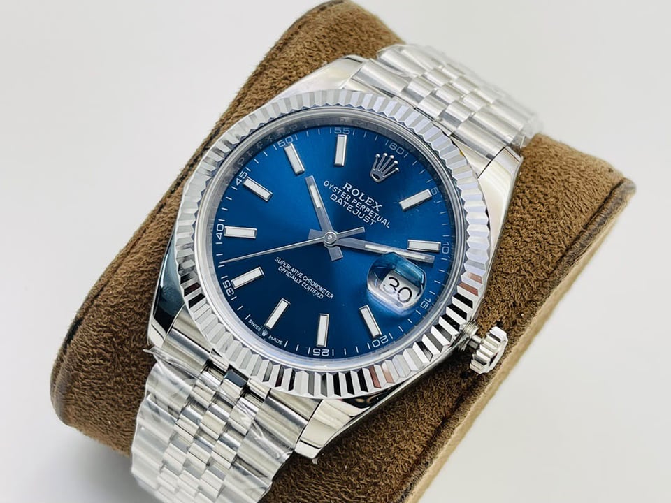 [Super Clone] Rolex Datejust 41mm Blue Dial 126334 Jubilee view 2