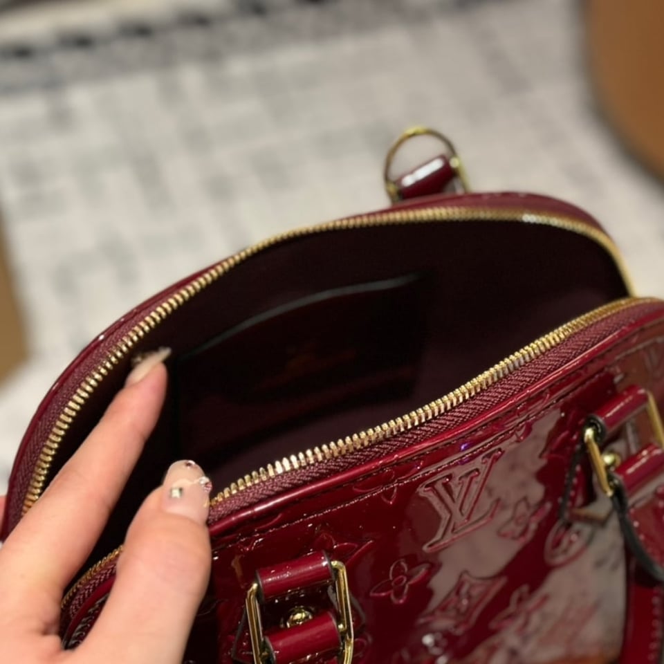 Louis Vuitton Alma Bb Monogram Vernis Leather Dark Red 23Cm view 9