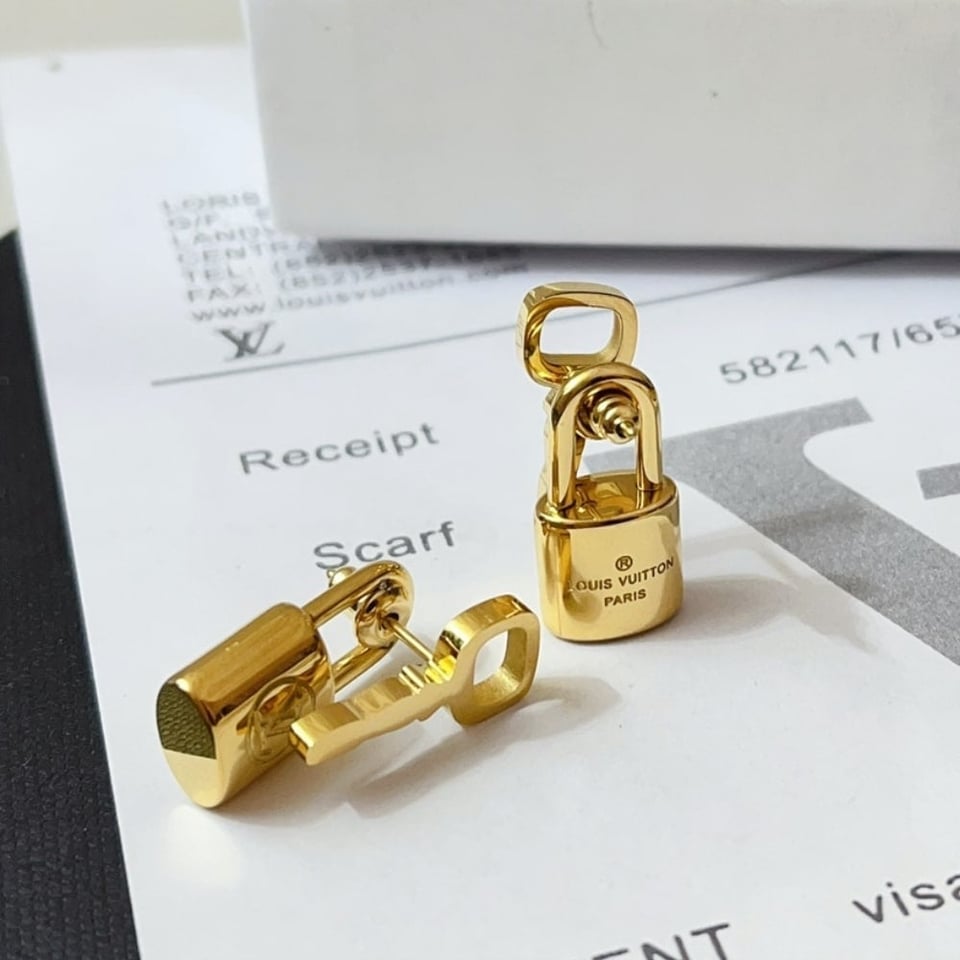 Louis Vuitton Lock It Earrings Gold view 7