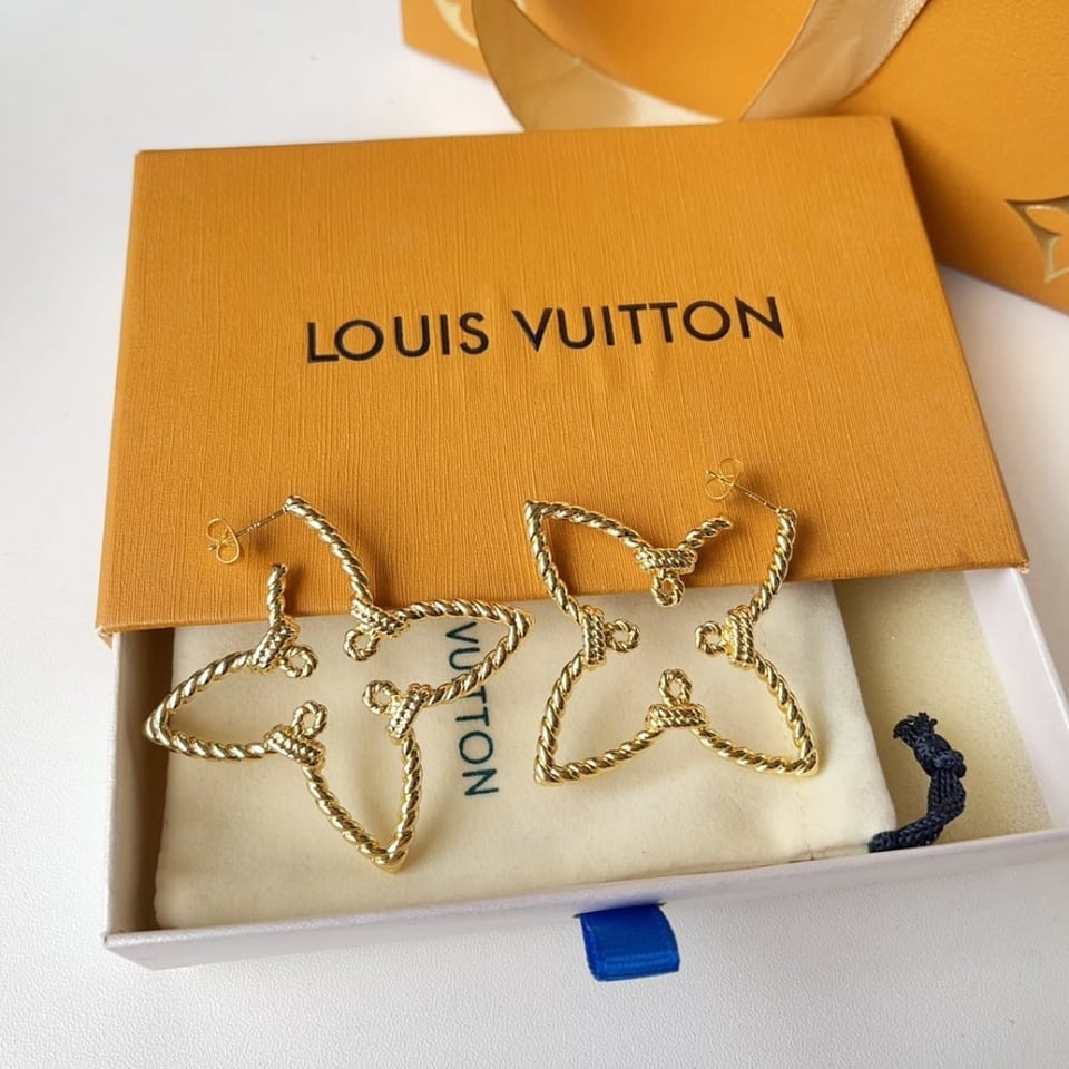 Louis Vuitton Nautical Earrings M01848 view 6