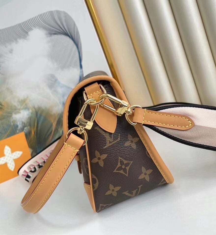 Louis Vuitton Diane Monogram – Women – Handbags Black M45985 24cm/ 9.4in view 13