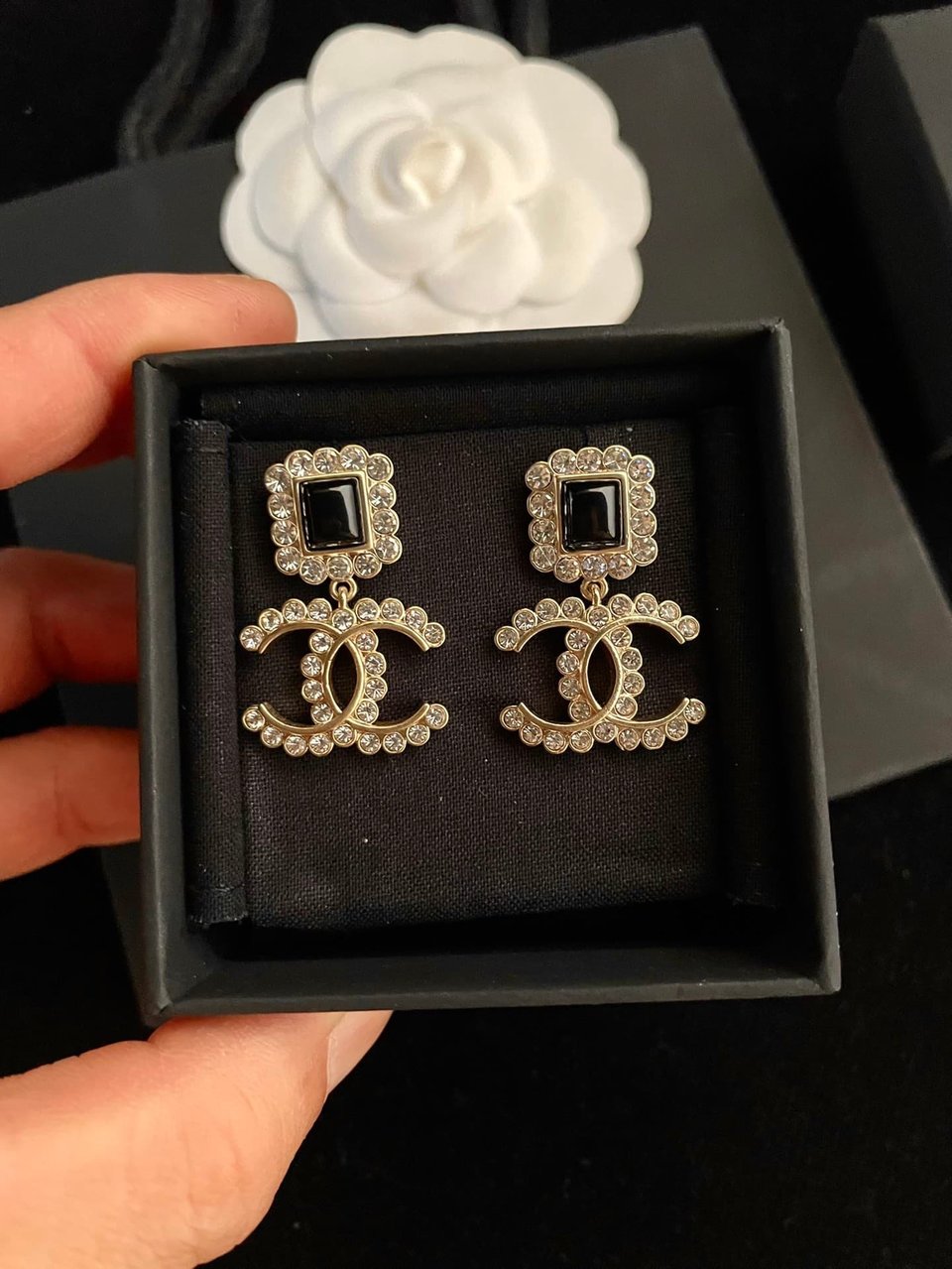 Chanel Cc Earrings view 4