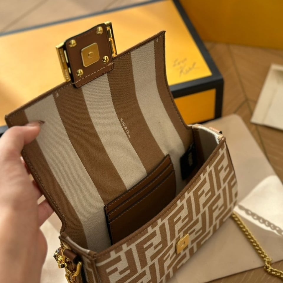 Fendi Baguette Mini Ff Jacquard Fabric Bag Beige 21Cm view 10