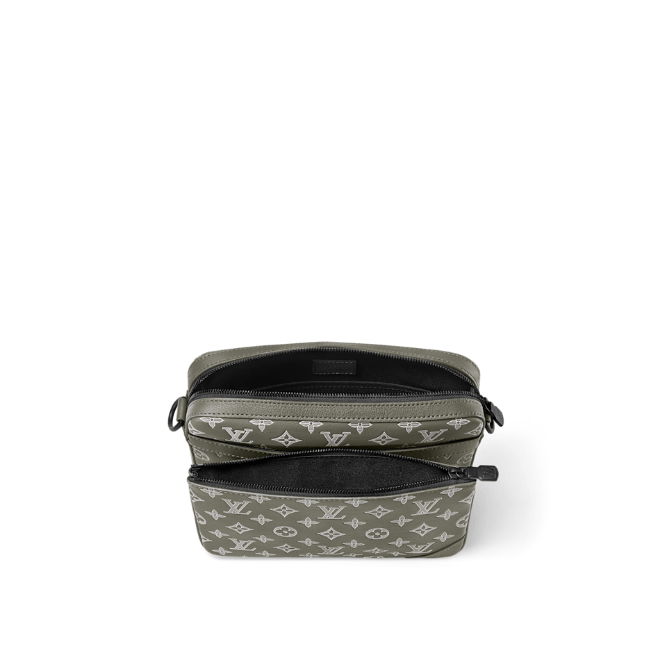 Louis Vuitton Trio Messenger M12490 view 6