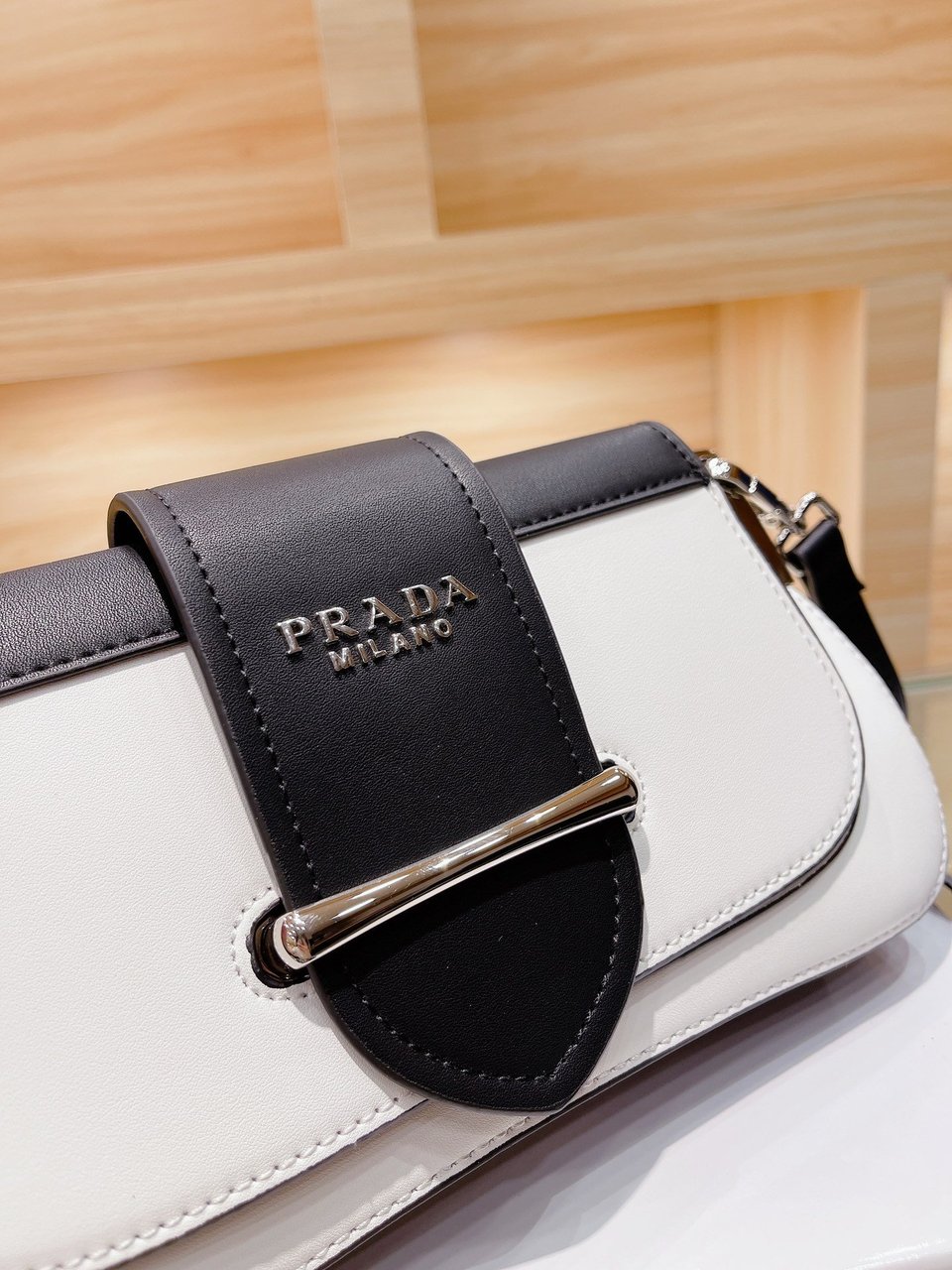 Prada City Calfskin Sidonie Shoulder Bag White Black 28Cm view 10