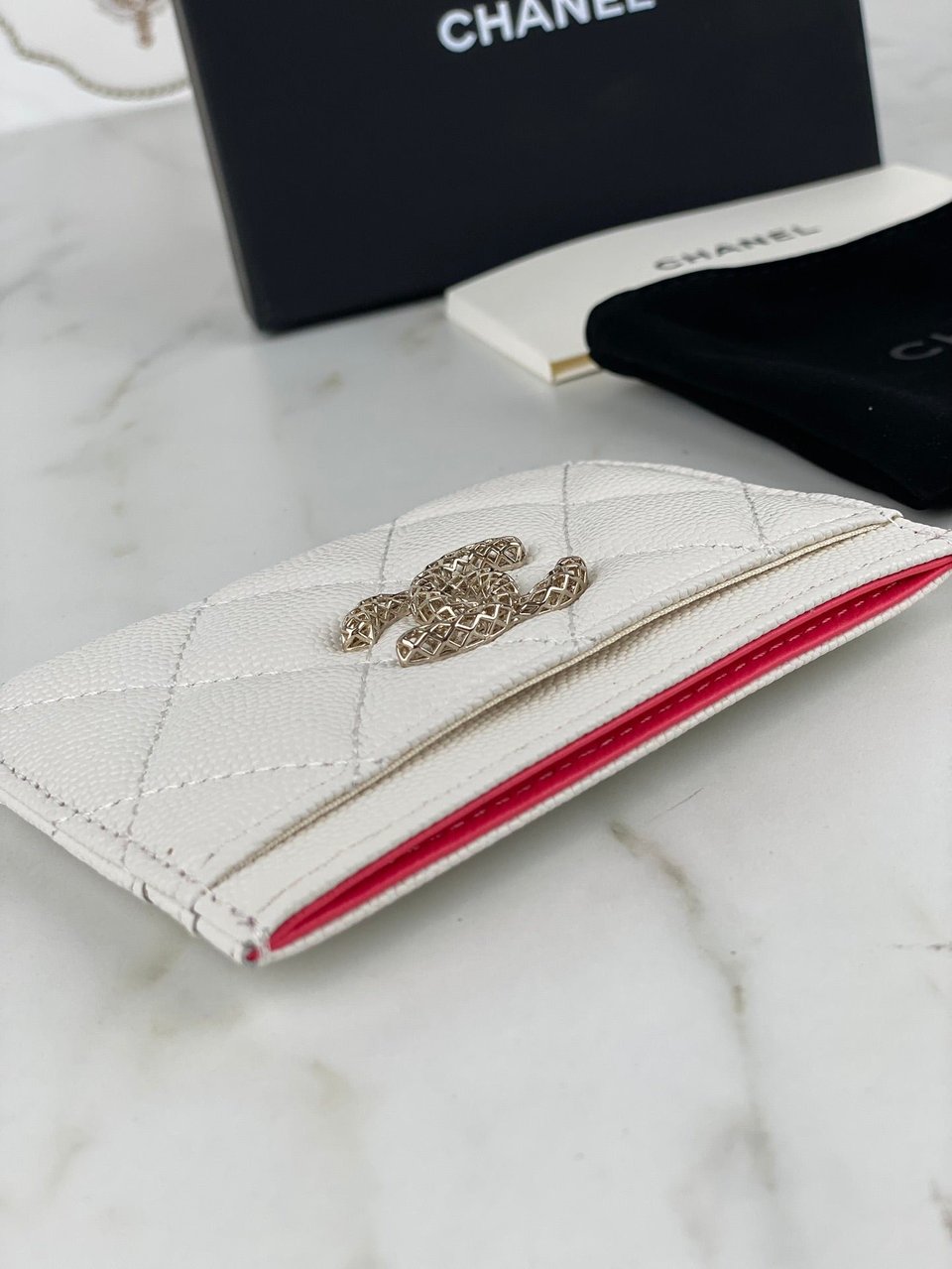 Chanel Card Holder 19.5 White Grained Calfskin Gold Icon view 10
